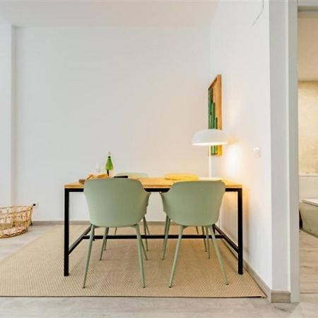 Beach Apartment Montemarcarihuela ตอร์เรโมลิโนส ภายนอก รูปภาพ