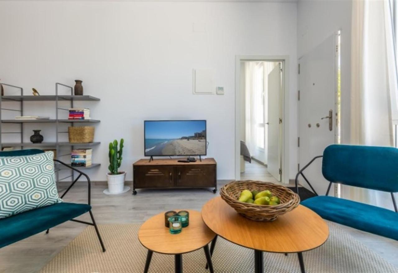 Beach Apartment Montemarcarihuela ตอร์เรโมลิโนส ภายนอก รูปภาพ